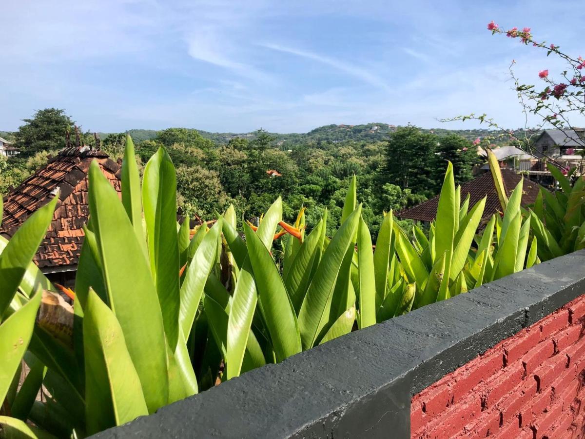 The Hidden Escapes Bingin- Sunset Rooftop Wood House With Ocean View & Private Kitchen Uluwatu Exteriör bild