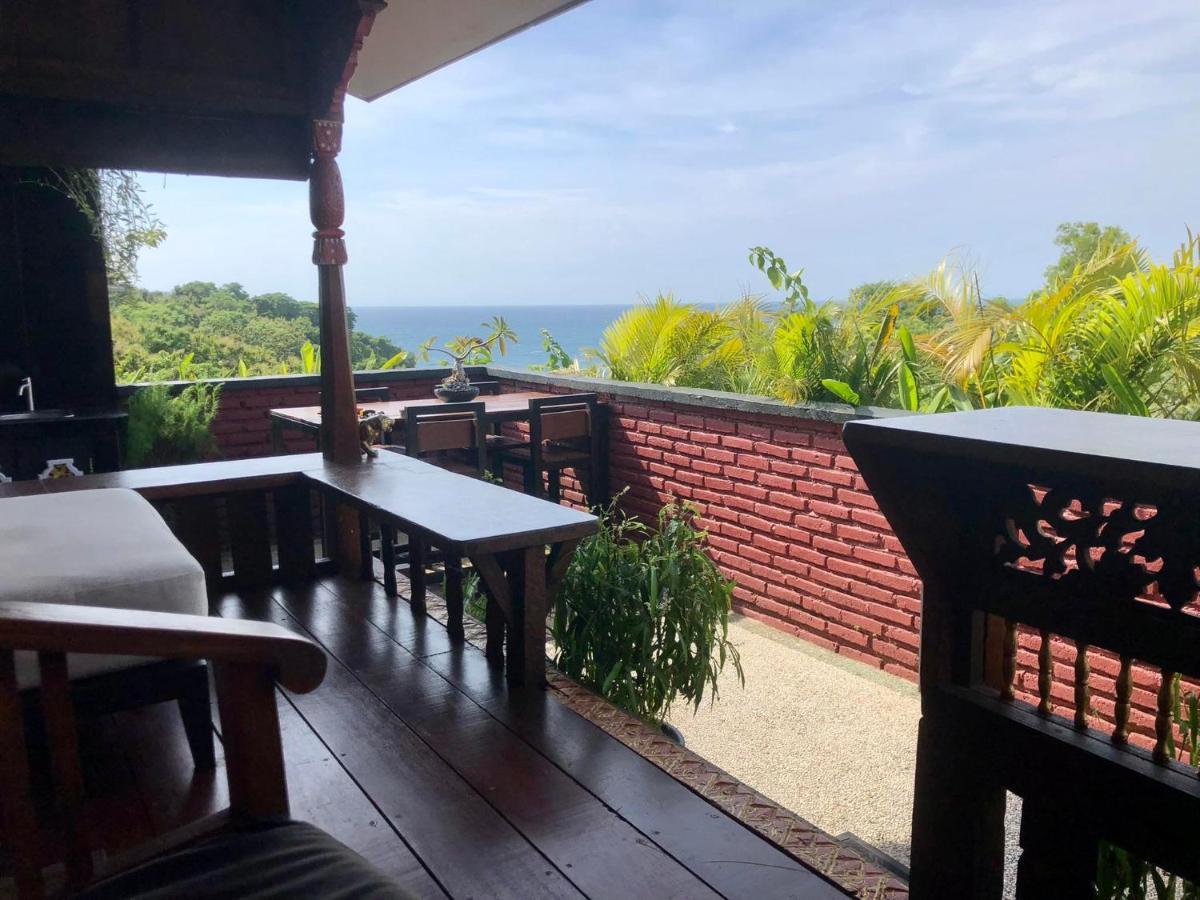 The Hidden Escapes Bingin- Sunset Rooftop Wood House With Ocean View & Private Kitchen Uluwatu Exteriör bild